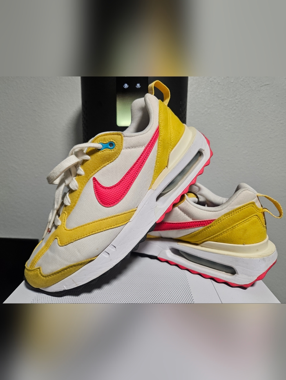 Nike Air Max Dawn 'Vivid Sulfur Siren Red